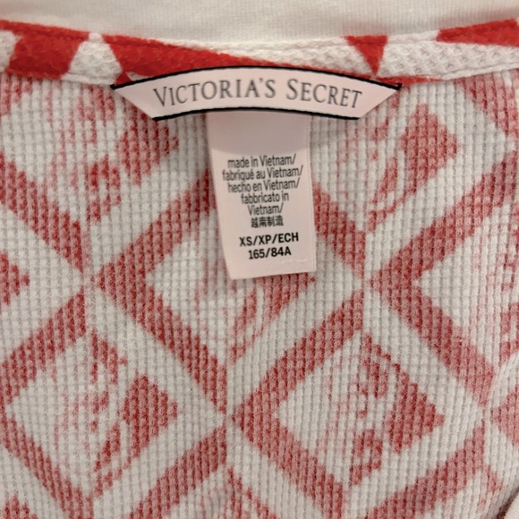 Victoria's Secret Thermal Short Pajama Set Color - (5ONW) Flame Pink logo SizeXS - Picture 4 of 4